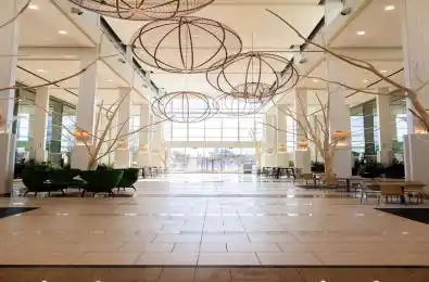 100 Milverton Drive Unit# LL102 Mississauga Ontario L5R 4H1