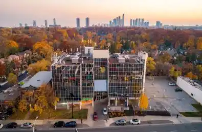 2425 Bloor Street Unit# 105 Toronto W01 Ontario M6S 4W4