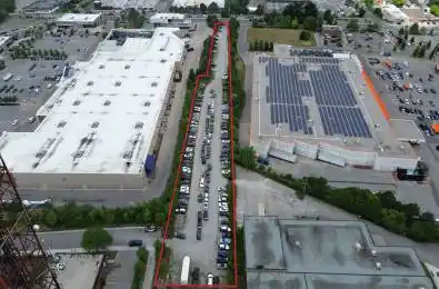 755 Caledonia Road Toronto W04 Ontario M6B 3X8