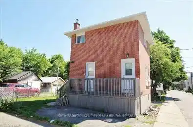 275 Raglan Road Kingston Ontario K7K 1L7