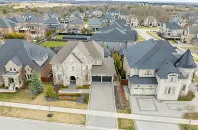 17 westbrooke Boulevard King Ontario L7B 0A1