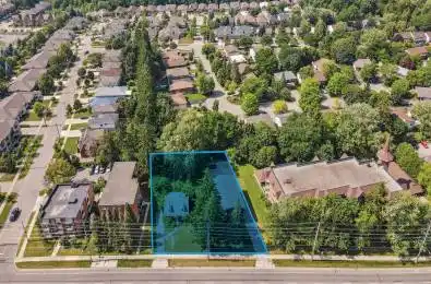 392-398 Erb Street Waterloo Ontario N2L 1W6