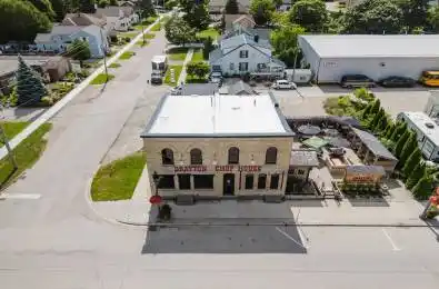 41 Wellington Street Mapleton Ontario N0G 1P0