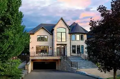 111 Hillview Road Aurora Ontario L4G 2M6