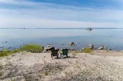 70 Wahnekewening Drive Tiny Ontario L9M 0N3