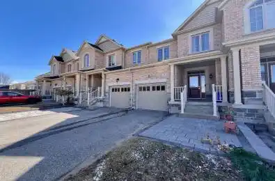 43 Radial Drive Aurora Ontario L4G 0Z8