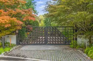 18 Timberglade Court Toronto C12 Ontario M2L 2Y2