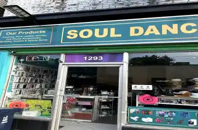 1293 Gerrard Street Unit# Front Toronto E01 Ontario M4L 1Y8