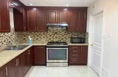 93 Thornbush Boulevard Brampton Ontario L7A 4J9