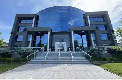 23 Lesmill Road Unit# 101 Toronto C12 Ontario M3B 3P6