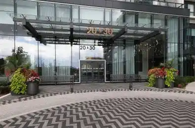 20 Inn on the Park Drive Unit# 343 Toronto C13 Ontario M3C 0P8