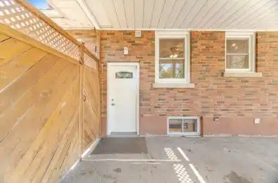 319 Grantham Avenue Unit# Lower St. Catharines Ontario L2M 5A5