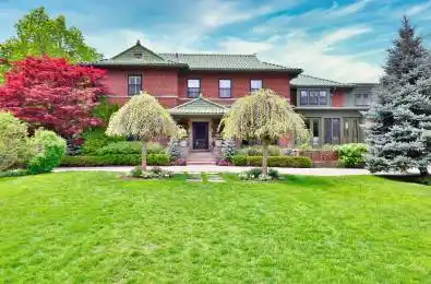 139 Hudson Drive Toronto C09 Ontario M4T 2K4