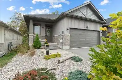 35 Ledgerock Court Quinte West Ontario K8R 0A1