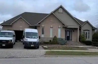 2031 Oxford Avenue Oakville Ontario L6H 7A6