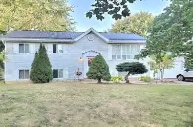 5 Rosemarie Boulevard Norfolk Ontario N4B 2W4