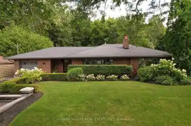 226 Napier Street Barrie Ontario L4M 1X3