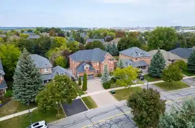 1067 Ivsbridge Boulevard Newmarket Ontario L3X 1N3