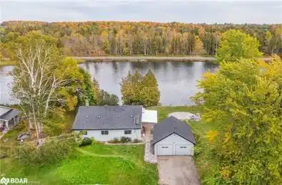885 Glen Cedar Drive Selwyn Ontario K9J 6X5