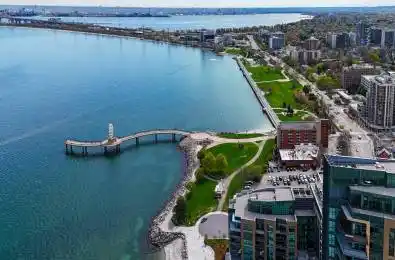 370 Martha Street Unit# 511 Burlington Ontario L7R 0G9