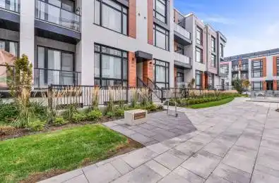 2 Steckley House Lane Unit# 907 Richmond Hill Ontario L4S 0N4