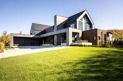 112 Stone Zack Lane Blue Mountains Ontario N0H 1J0