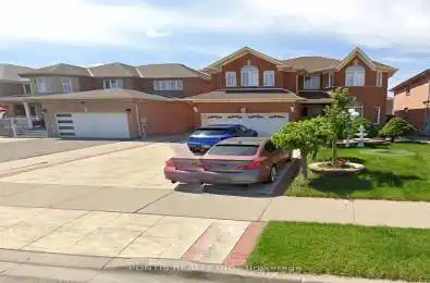 32 Mapleview Avenue Brampton Ontario L6R 1M2