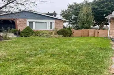 16 Eastman Crescent Newmarket Ontario L3Y 5R9