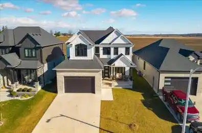 662 Ketter Way Plympton-Wyoming Ontario N0N 1T0