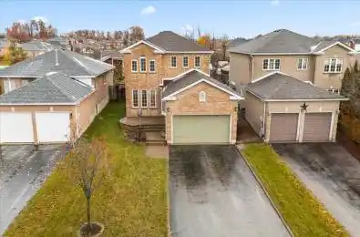 7 Michael Crescent Barrie Ontario L4M 6Y9