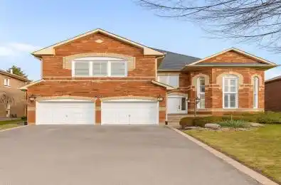 2013 ROSEMOUNT Crescent Oakville Ontario L6M 3A5