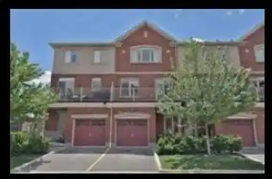 3215 Thomas Street Unit# 2 Mississauga Ontario L5M 0M1