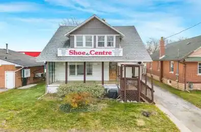5916 CARLTON Avenue Niagara Falls Ontario L2G 5J5