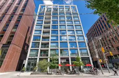 39 Brant Street Unit# PH07 Toronto C01 Ontario M5V 0M8