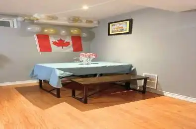 55 Peachleaf Crescent Brampton Ontario L7A 2B4