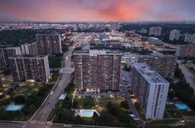 18 Knightsbridge Road Unit# 2605 Brampton Ontario L6T 3X5