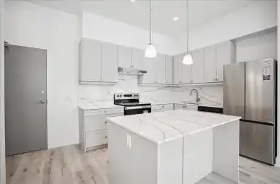 19B West Street Unit# PH2 Kawartha Lakes Ontario K0M 1N0