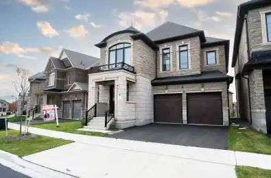 3444 Mosley Gate Oakville Ontario L6H 0Y8