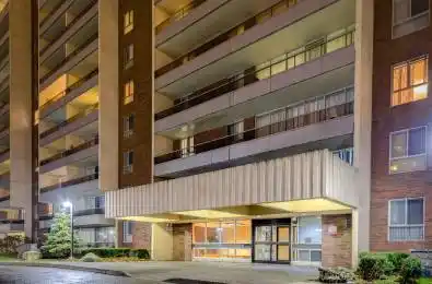 25 Four Winds Drive Unit# 712 Toronto W05 Ontario M3J 1K8