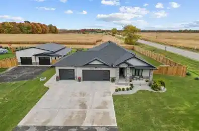 6572 Calvert Drive Strathroy-Caradoc Ontario N7G 3H5