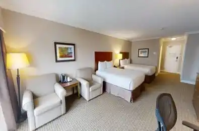 402 Bayshore - Deerhurst Drive Unit# 402 Huntsville Ontario P1H 2E8