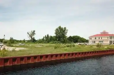 19 Dock Lane Tay Ontario L0K 1R0