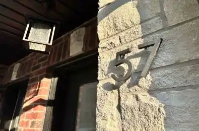 30 Lunar Crescent Unit# 57 Mississauga Ontario L5M 2R5