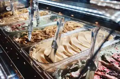 6 MARKHAM Street Toronto C01 Ontario M6J 1E4